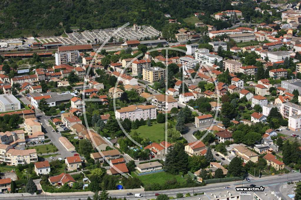Photo arienne de Tournon sur Rhne