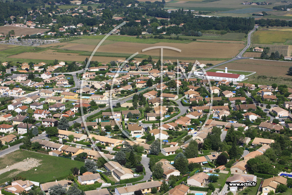 Photo arienne de Mours Saint Eusebe