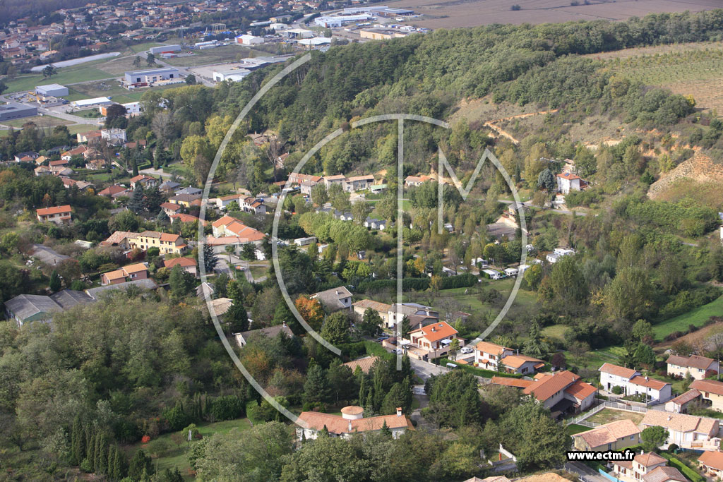 Photo arienne de Saint Maurice l'Exil (Colombier)