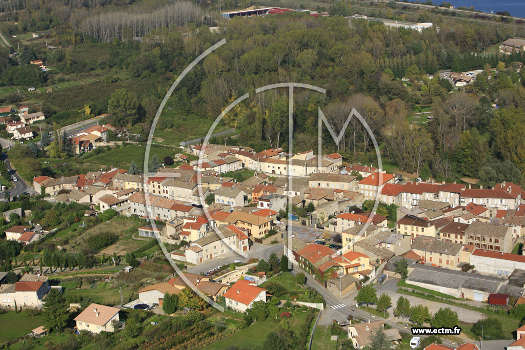Photo arienne de Saint Pierre de Boeuf