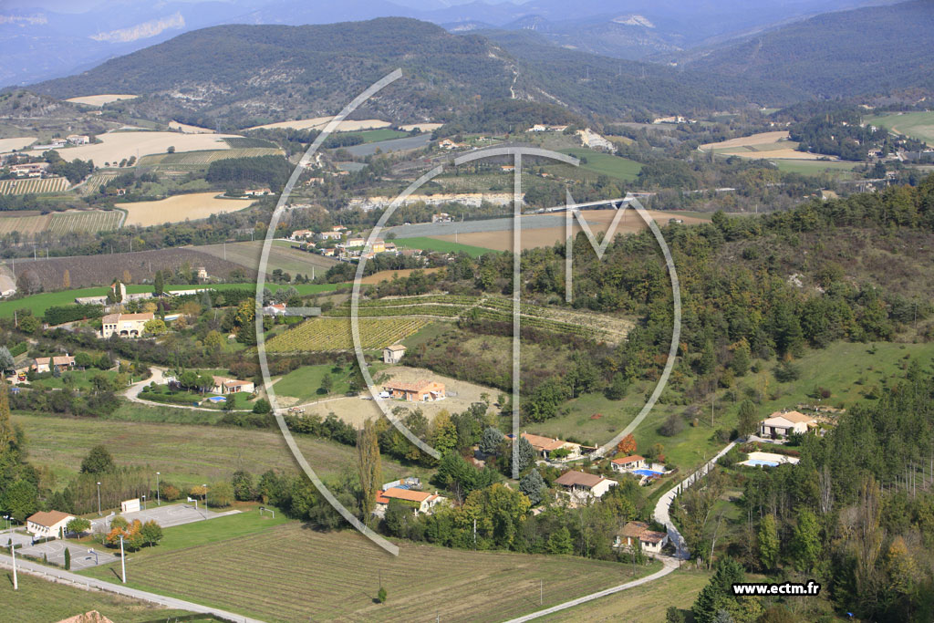 Photo arienne de Piegros la Clastre