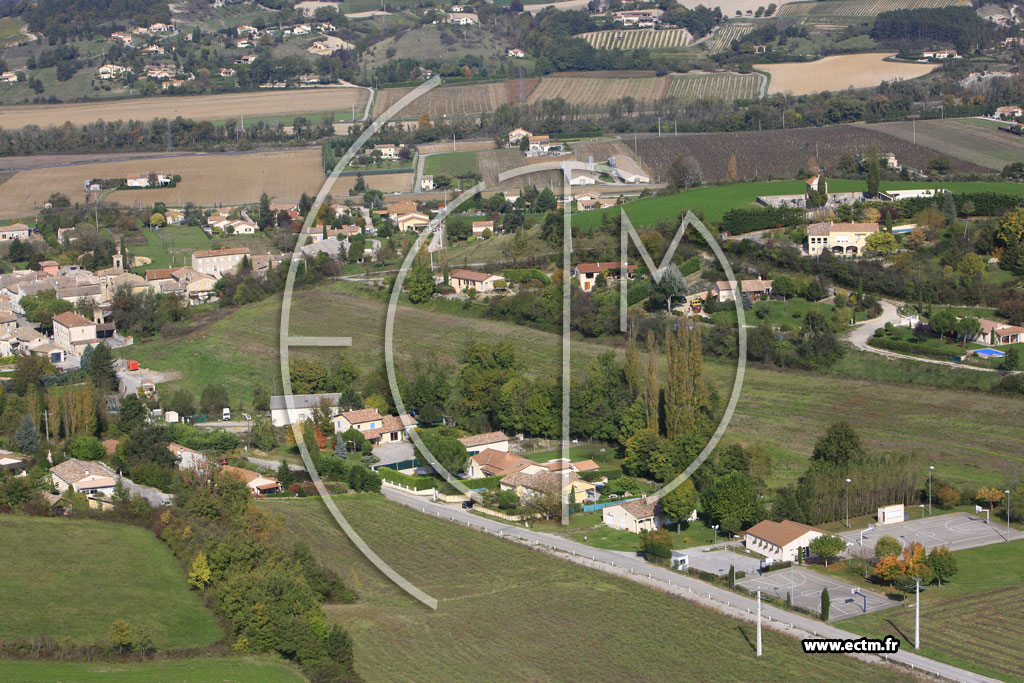 Photo arienne de Piegros la Clastre
