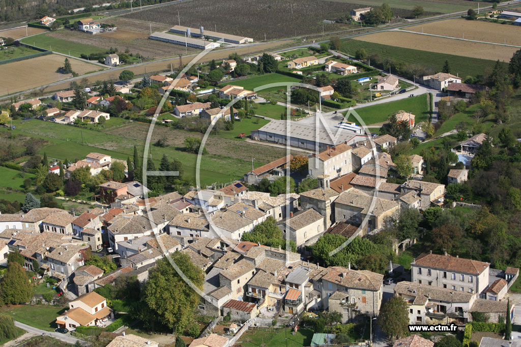Photo arienne de Piegros la Clastre