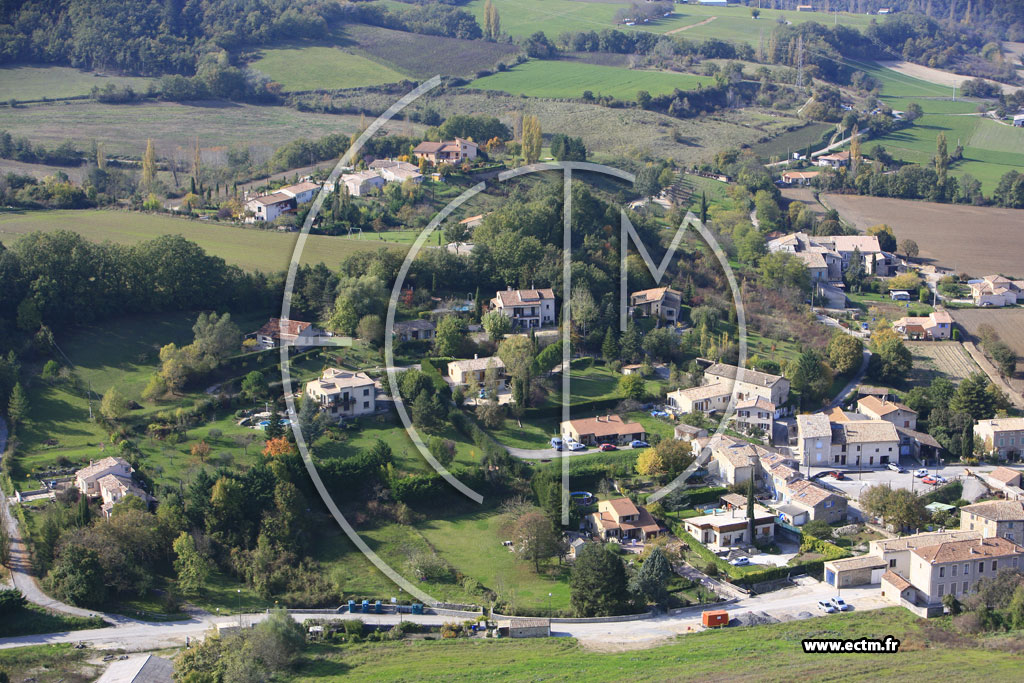 Photo arienne de Piegros la Clastre