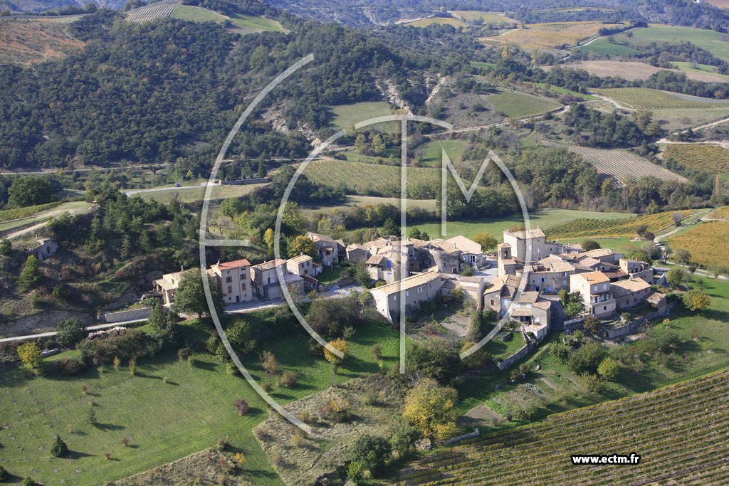 Photo arienne de Saint Sauveur en Diois