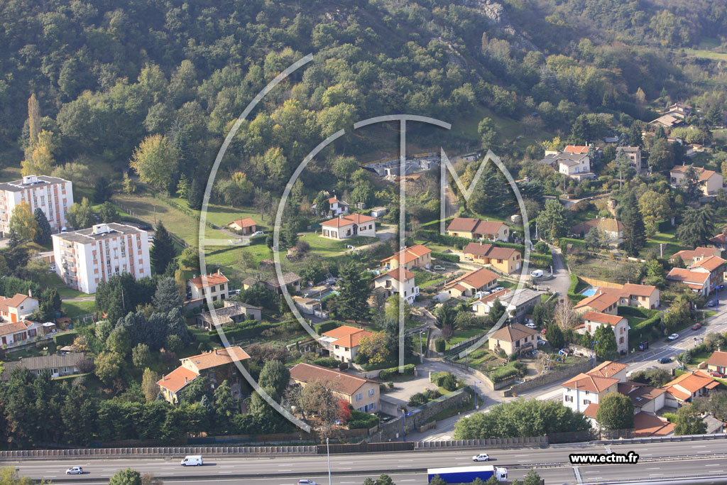 Photo arienne de Saint Romain en Gal