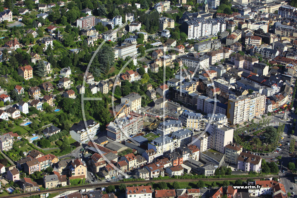 Photo arienne de Aix les Bains (Avenue d'Annecy)