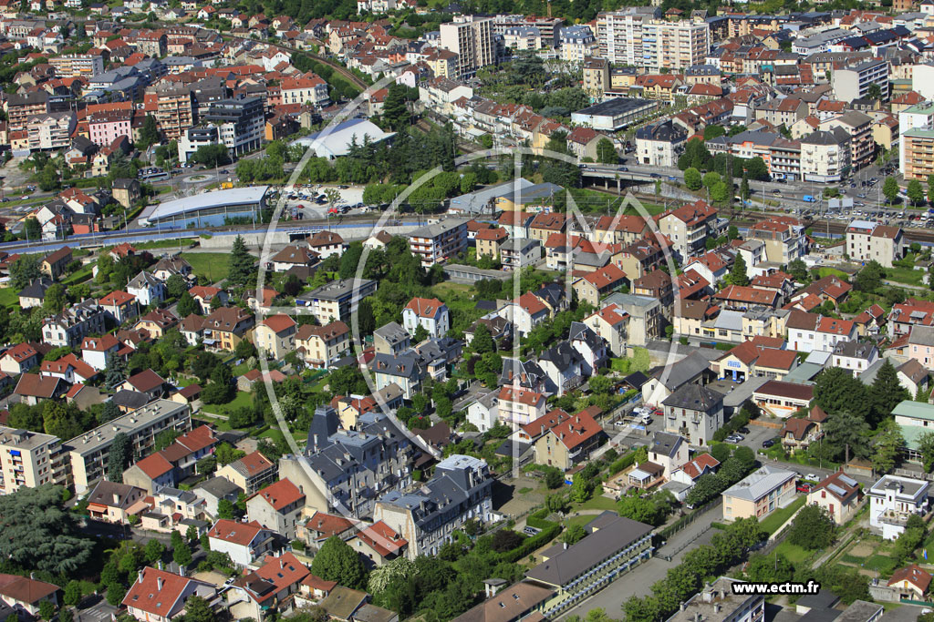 Photo arienne de Aix les Bains (Avenue d'Italie)