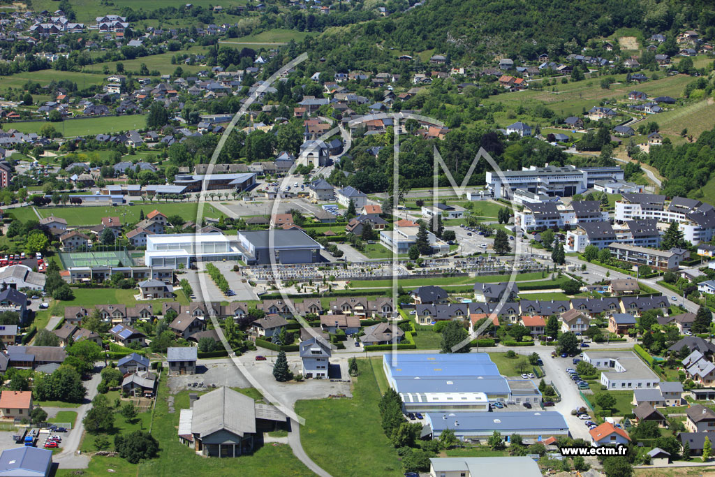Photo arienne de Saint Alban Leysse