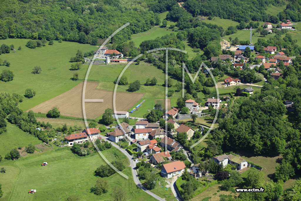 Photo arienne de Saint Pierre de Curtille