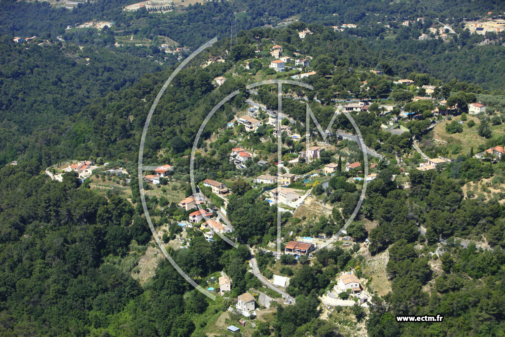 Photo arienne de Colomars (corniche Paul Clermont)