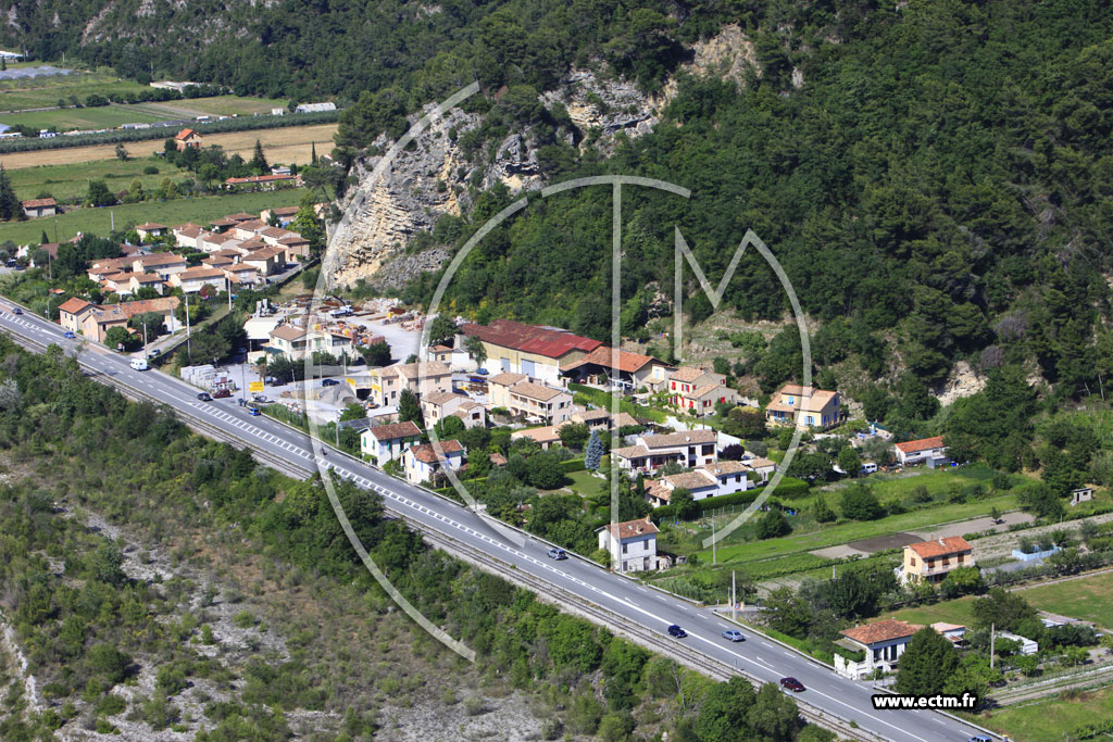 Photo arienne de La Roquette sur Var (route de Grenoble)