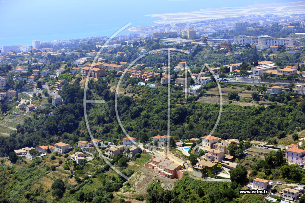 Photo arienne de Nice (chemin des Treuyes)