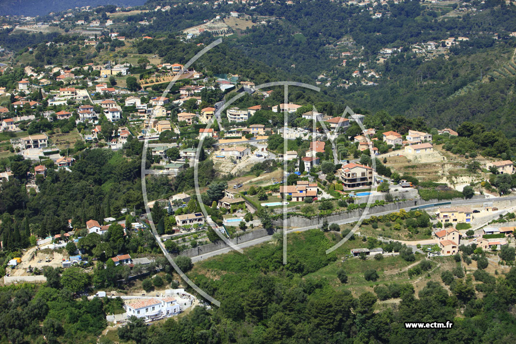 Photo arienne de Nice (chemin du col de Bast)