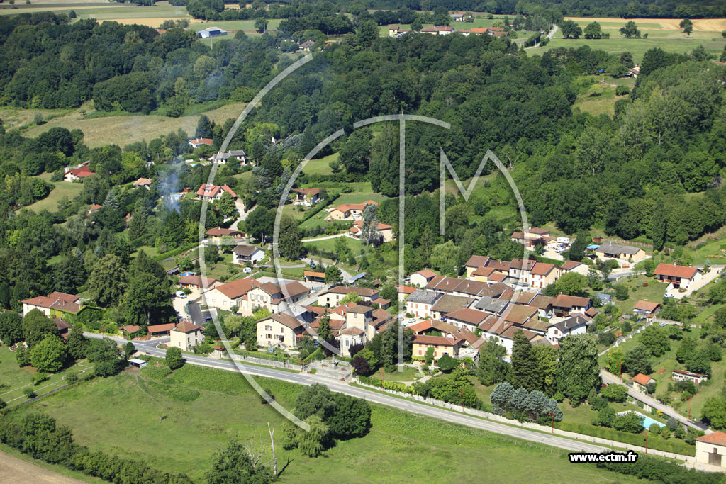 Photo arienne de Villette-sur-Ain