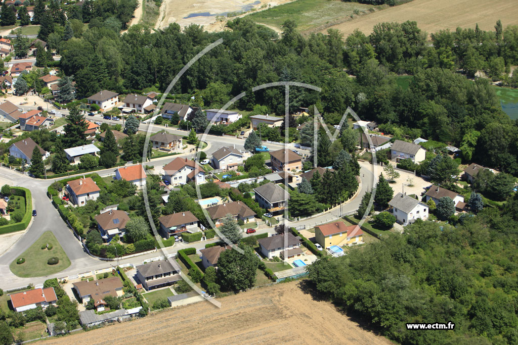 Photo arienne de Chavanoz (Les Cinq Chemins)
