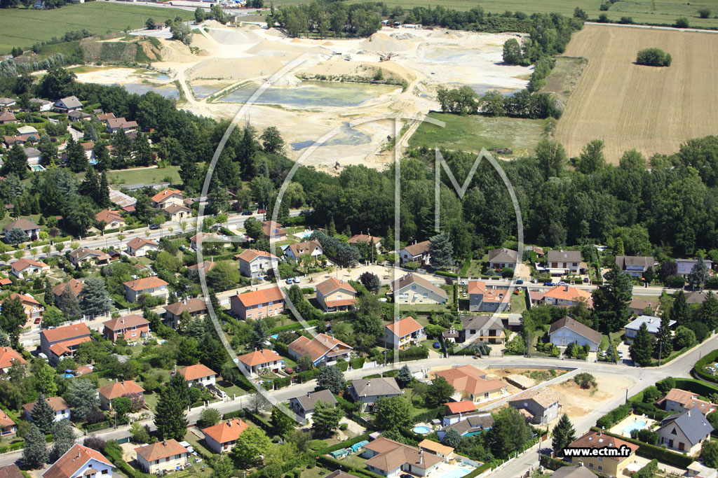 Photo arienne de Chavanoz (Les Cinq Chemins)