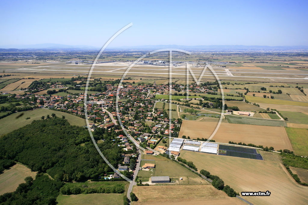 Photo arienne de Colombier-Saugnieu (Saugnieu)