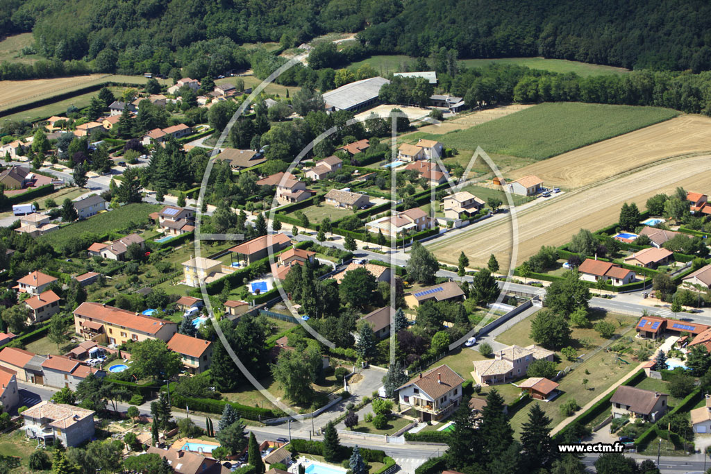 Photo arienne de Cailloux-sur-Fontaines