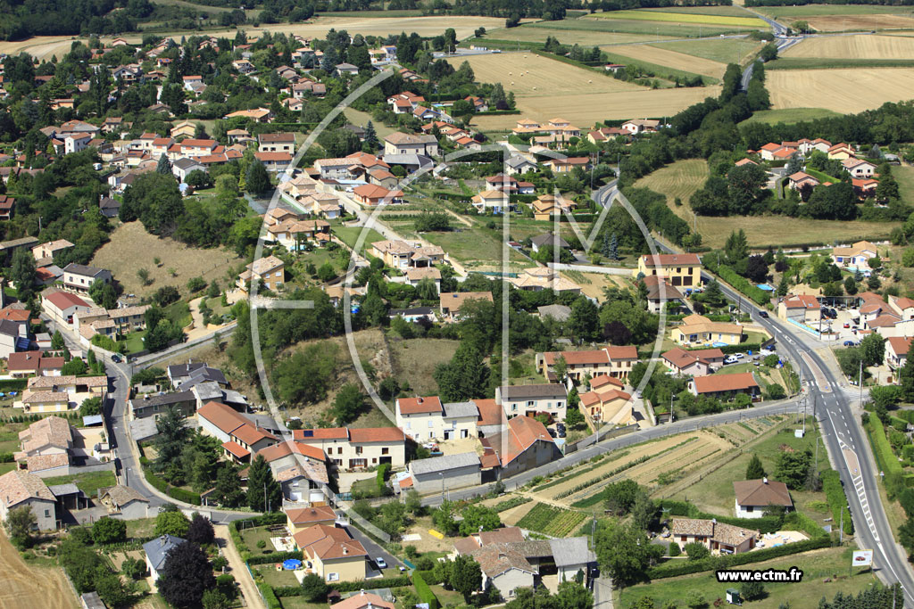 Photo arienne de Cailloux-sur-Fontaines