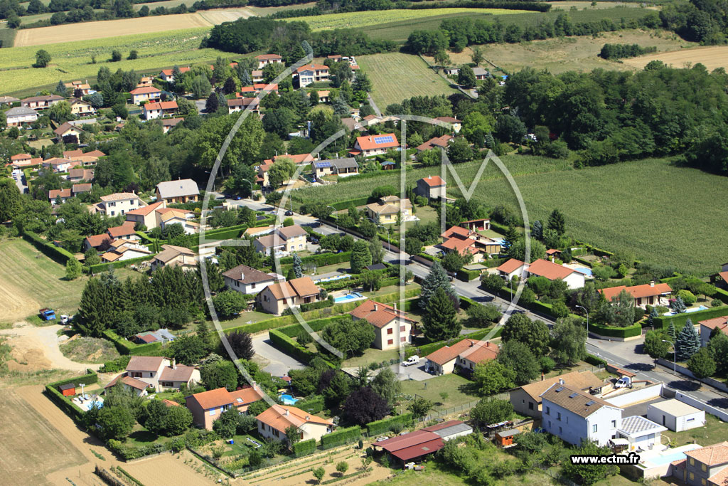 Photo arienne de Cailloux-sur-Fontaines