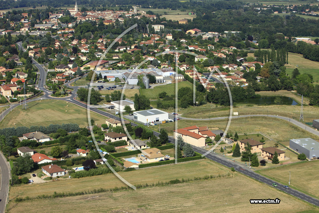 Photo arienne de Chazay-d'Azergues