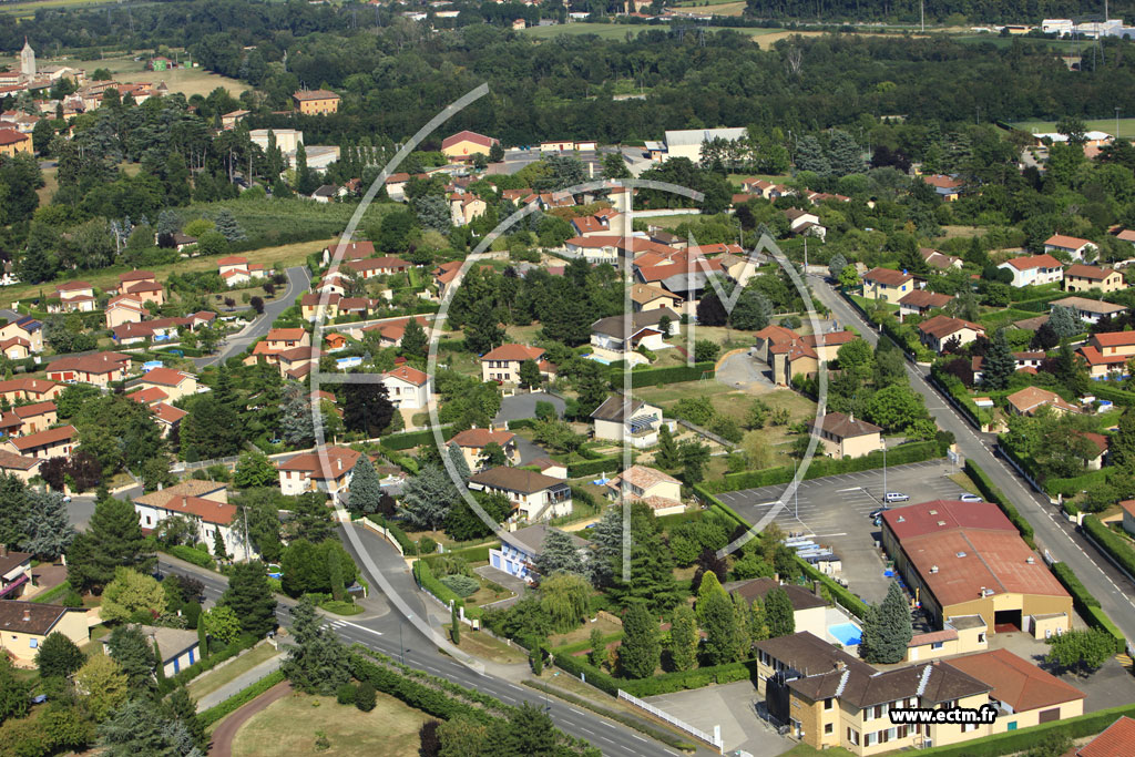Photo arienne de Chazay-d'Azergues