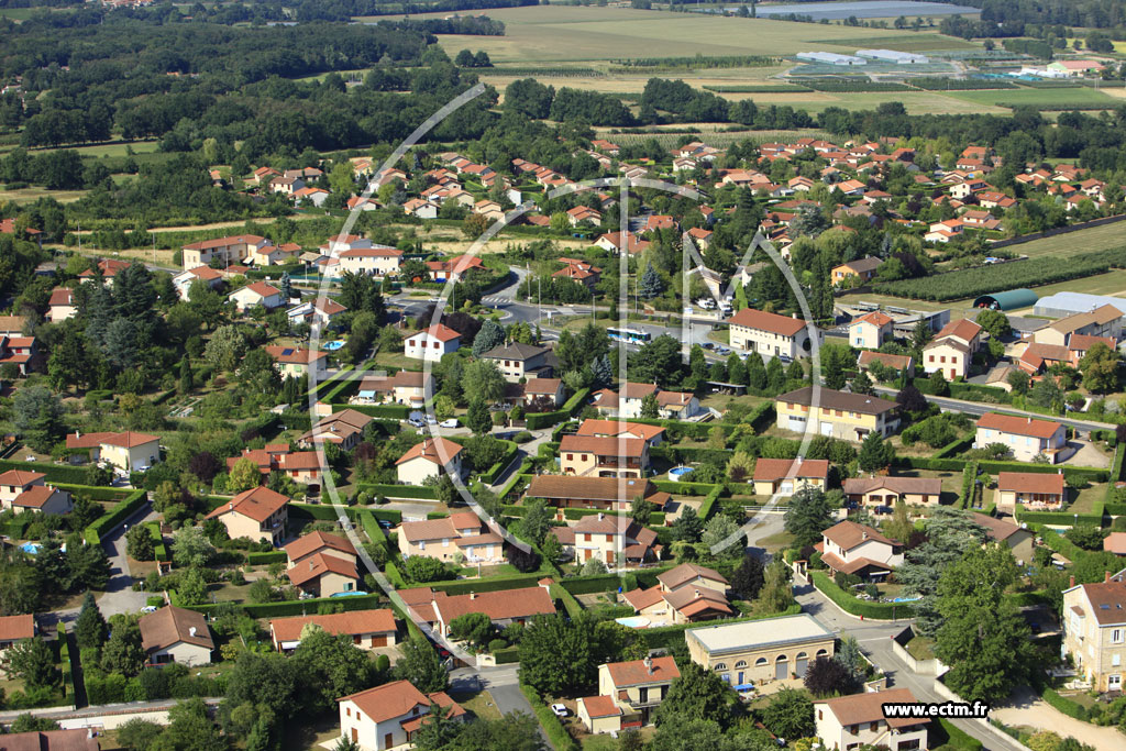 Photo arienne de Chazay-d'Azergues