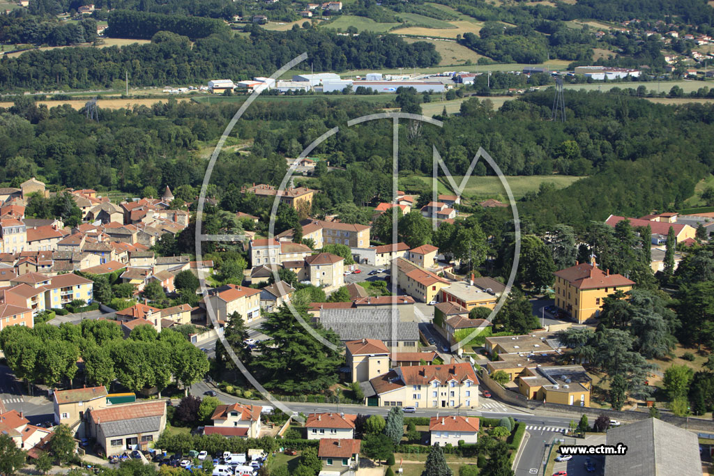 Photo arienne de Chazay-d'Azergues