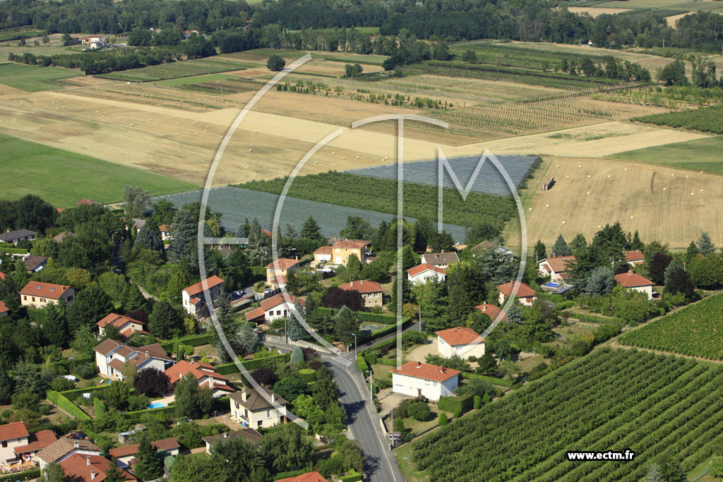 Photo arienne de Chazay-d'Azergues