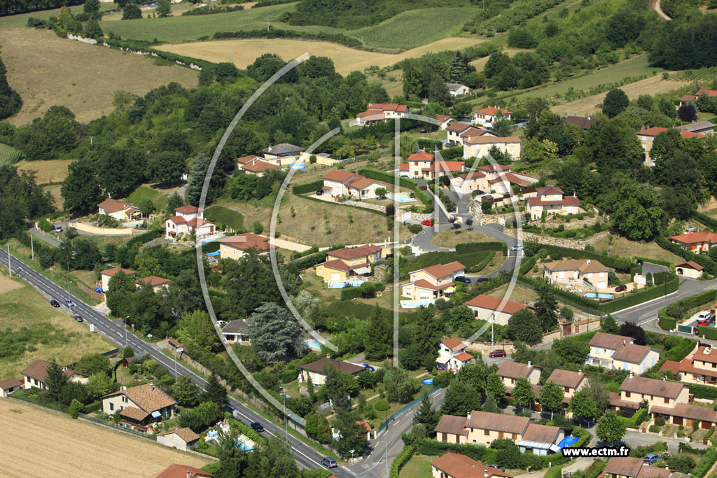 Photo arienne de Civrieux-d'Azergues