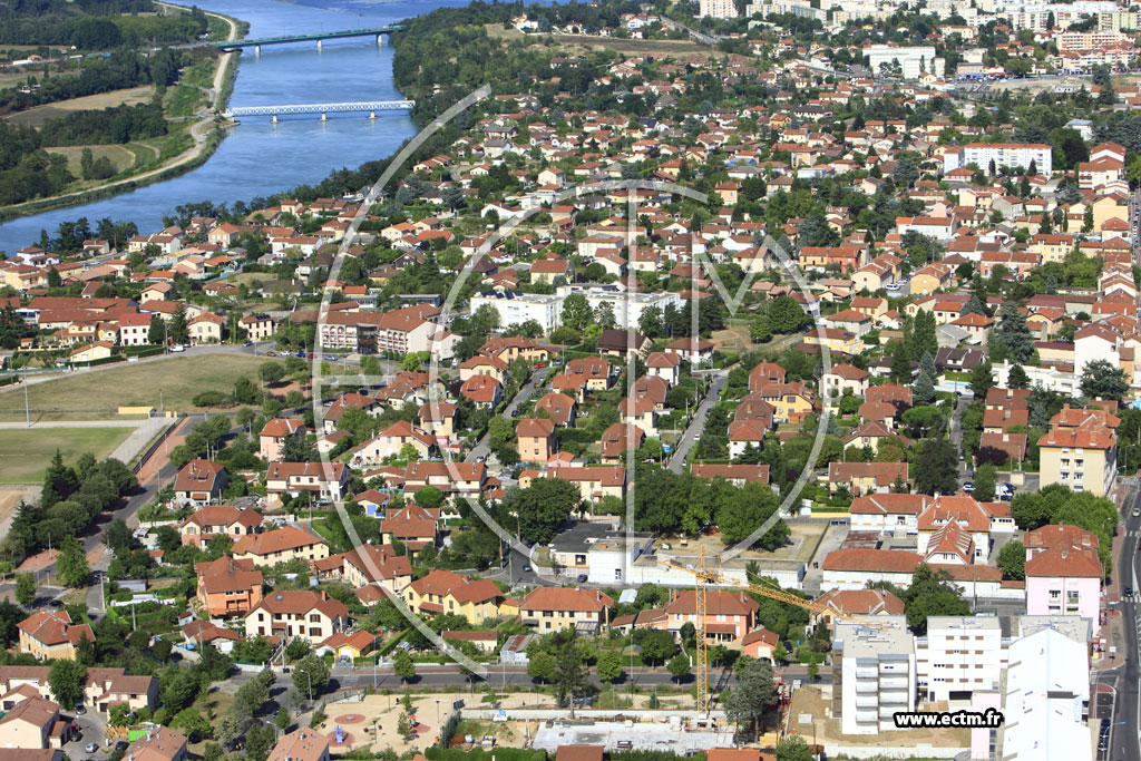 Photo arienne de Dcines-Charpieu (Avenue Pasteur)