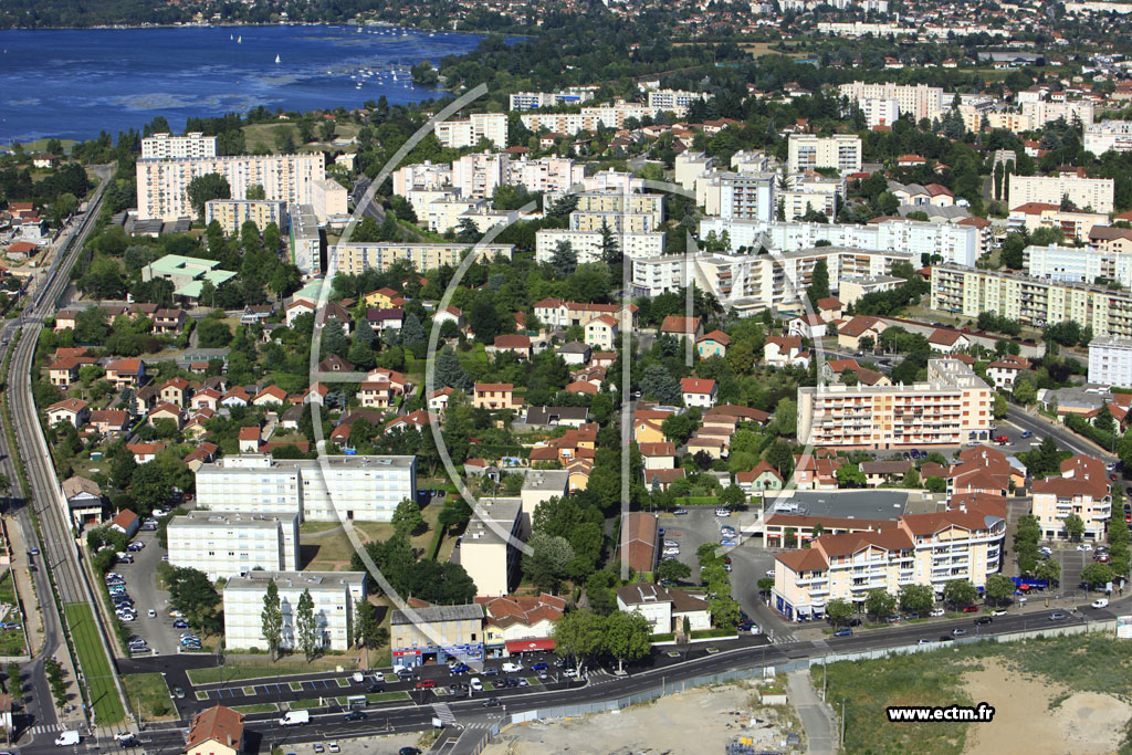 Photo arienne de Dcines-Charpieu (Rue de la Fraternit)