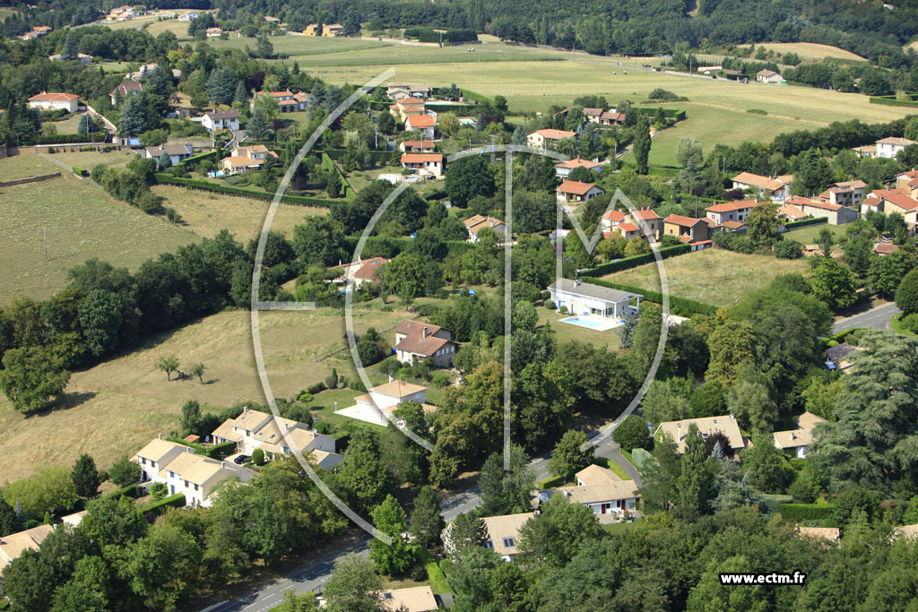 Photo arienne de Lissieu (Domaine de Bois Dieu)