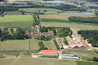 01330 L' Abbaye Notre Dame des Dombes (Le Plantay) - photo - L' Abbaye Notre-Dame des Dombes (Le Plantay)