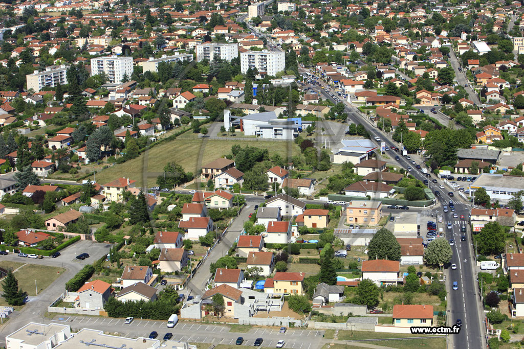 Photo arienne de Meyzieu (Avenue de Verdun)
