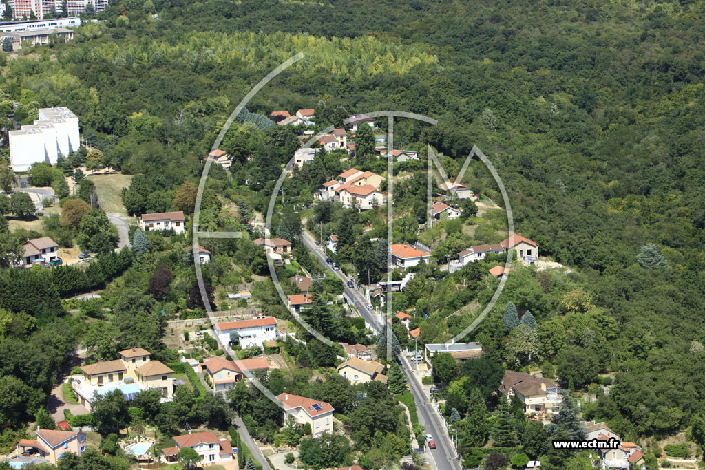 Photo arienne de Rillieux-la-Pape (Monte de la Velette)