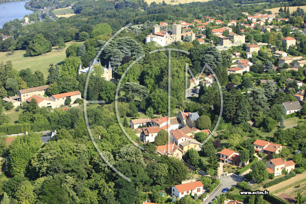 Photo arienne de Saint-Germain-au-Mont-d'Or