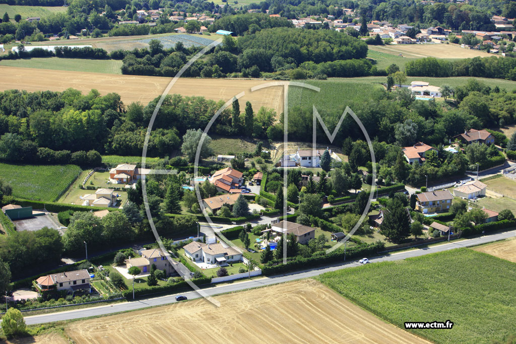 Photo arienne de Sathonay-Village