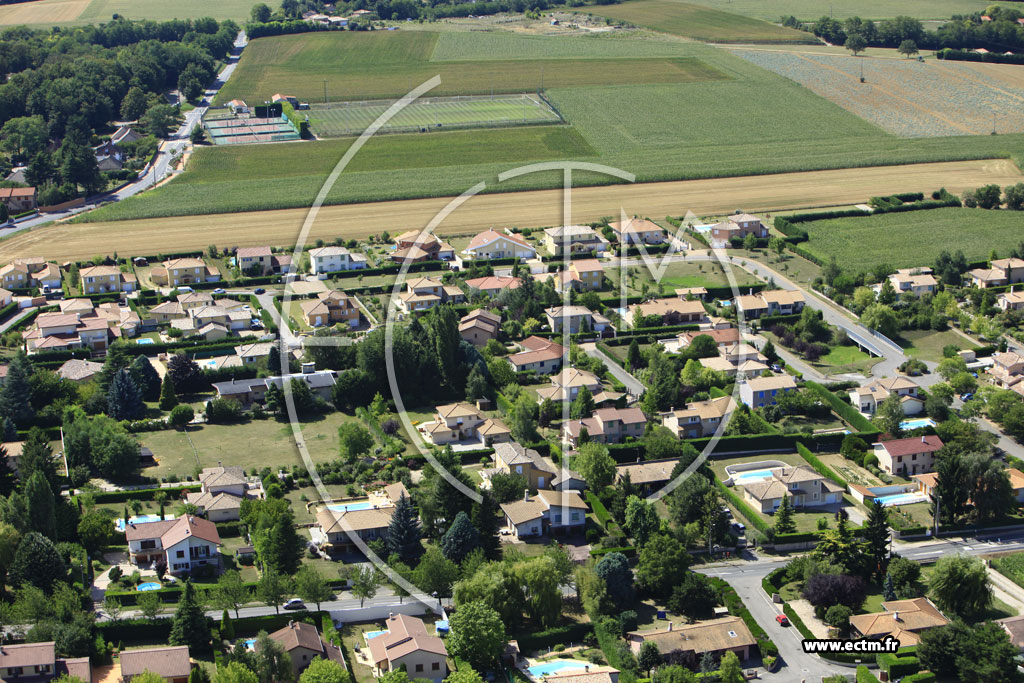 Photo arienne de Sathonay-Village