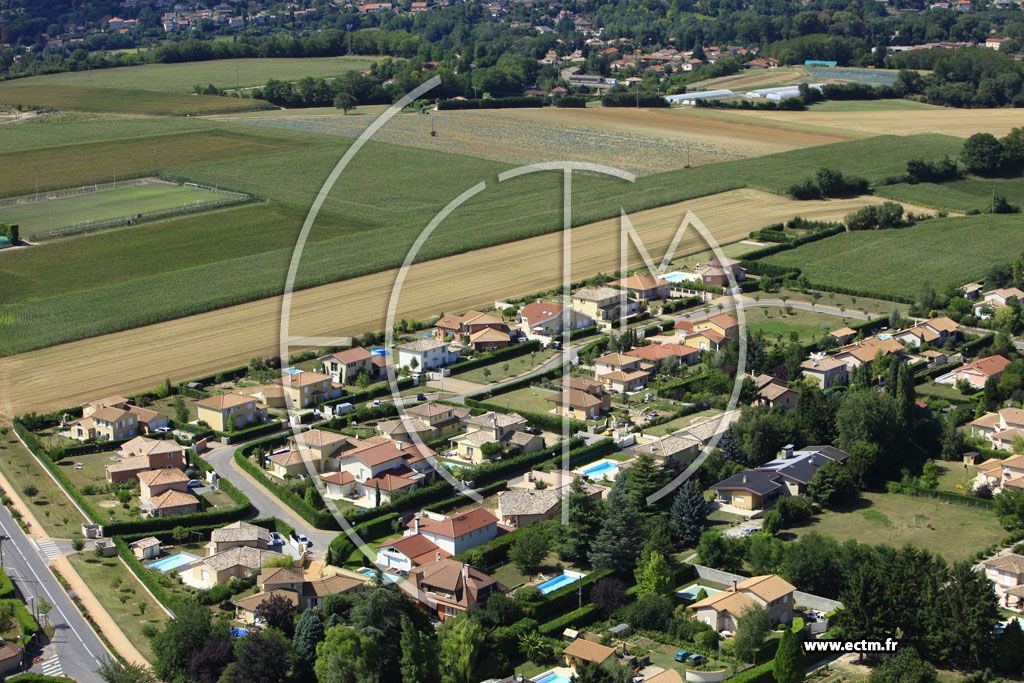 Photo arienne de Sathonay-Village