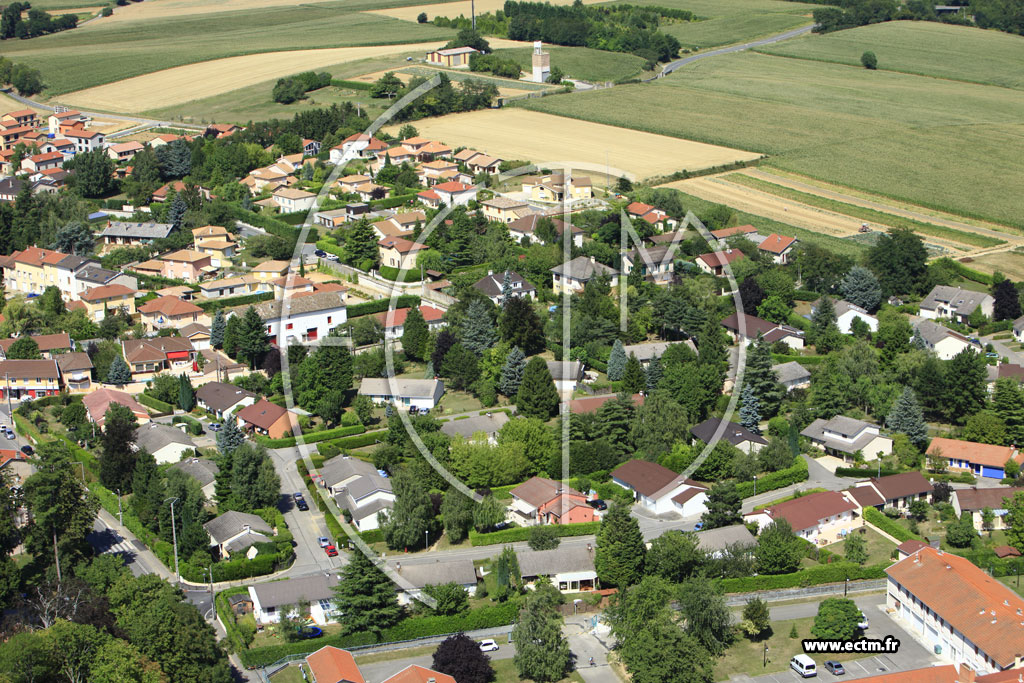 Photo arienne de Sathonay-Village