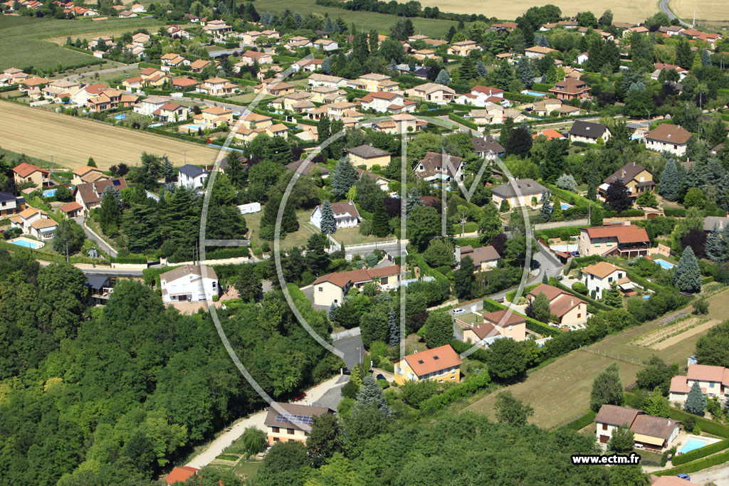Photo arienne de Sathonay-Village