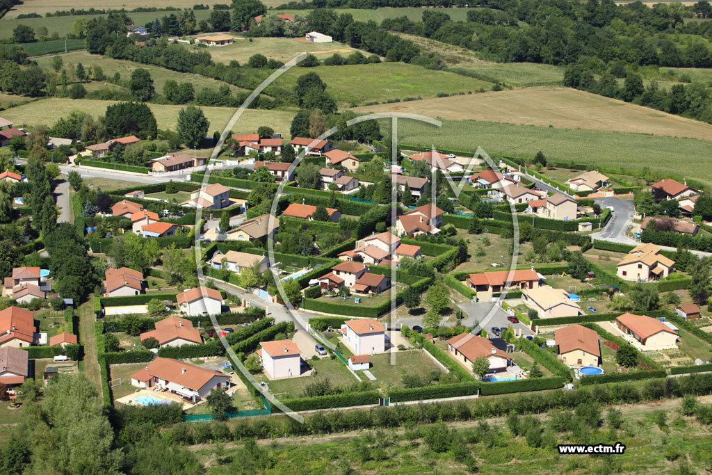 Photo arienne de Ambrieux-en-Dombes