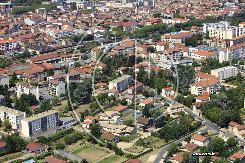 Photo arienne de Villefranche-sur-Sane (Route de Riottier)