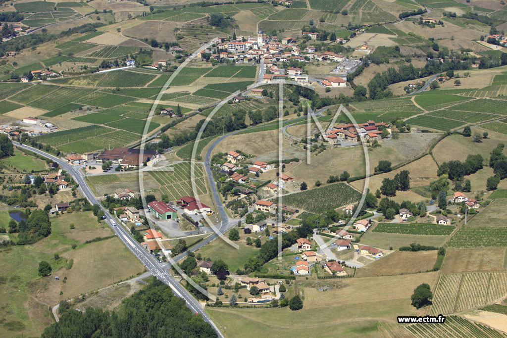 Photo arienne de Ltra (La Route)