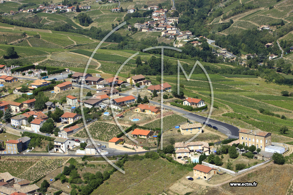 Photo arienne de Vaux-en-Beaujolais