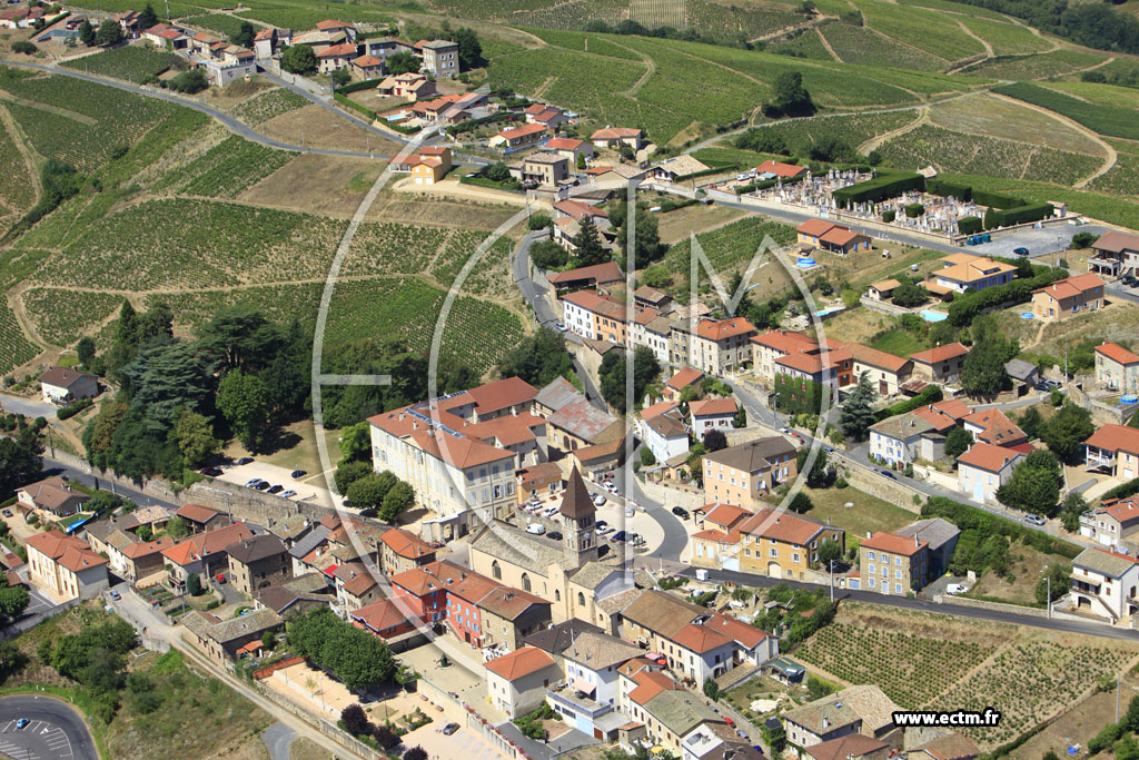 Photo arienne de Vaux-en-Beaujolais