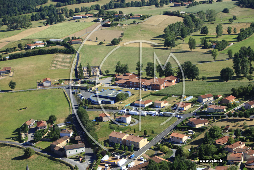 Photo arienne de Saint-Clment-les-Places