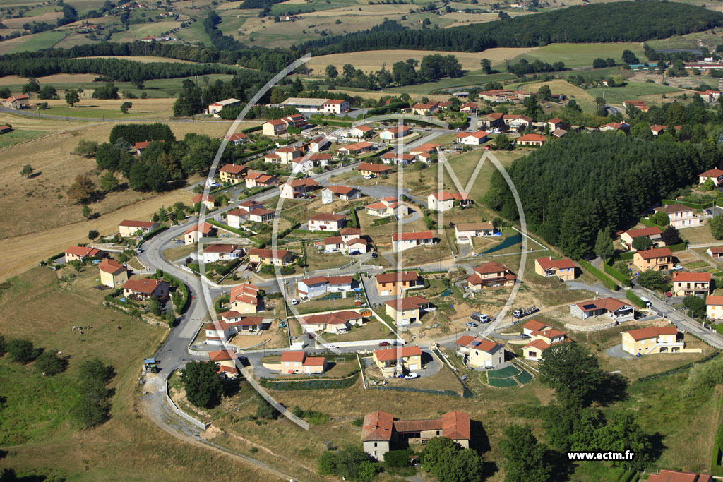 Photo arienne de Saint-Laurent-de-Chamousset